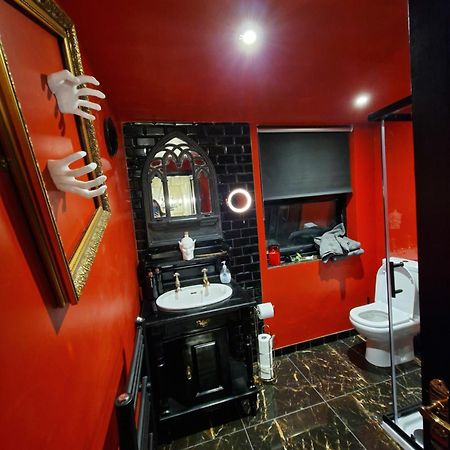Wednesday'S Family Rooms Йорк Екстер'єр фото
