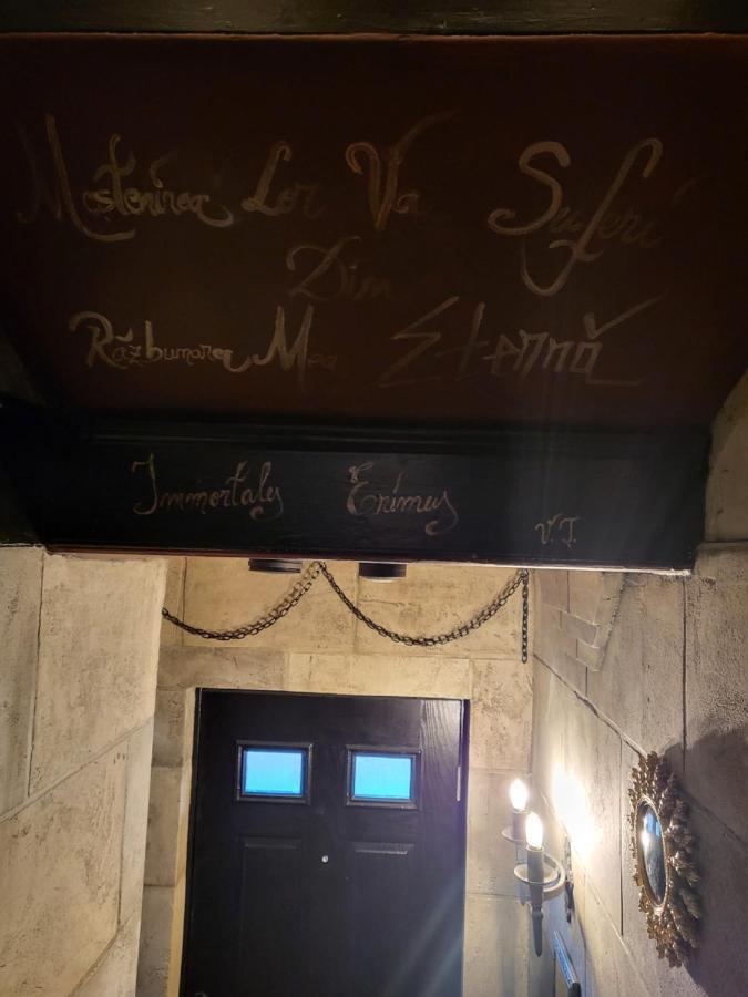 Wednesday'S Family Rooms Йорк Екстер'єр фото