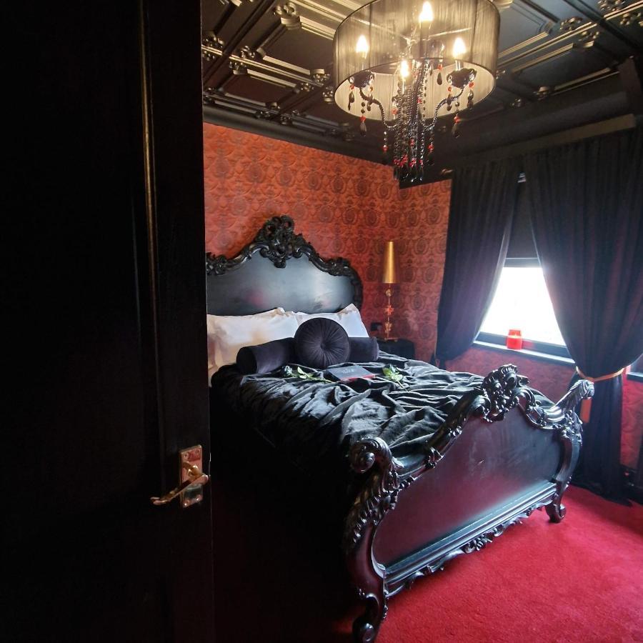 Wednesday'S Family Rooms Йорк Екстер'єр фото
